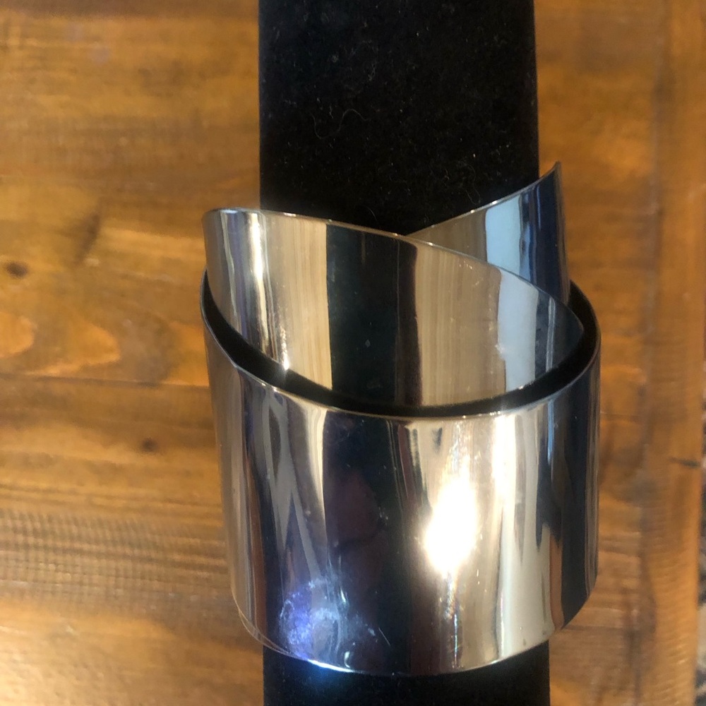 Alexis Brittar  Stainless steelTwisted Cuff Bracelet